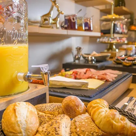 Jagdschloesschen فندق 3*