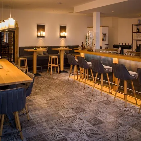 Jagdschloesschen 3* أشيبيرغ