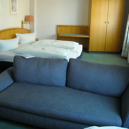 Jagdschloesschen فندق 3*