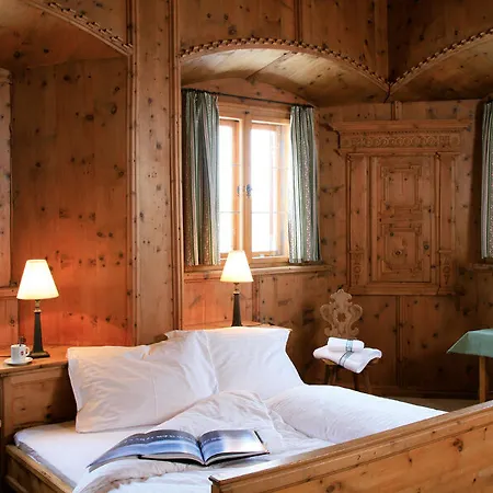 فندق Jagdschloesschen 3*