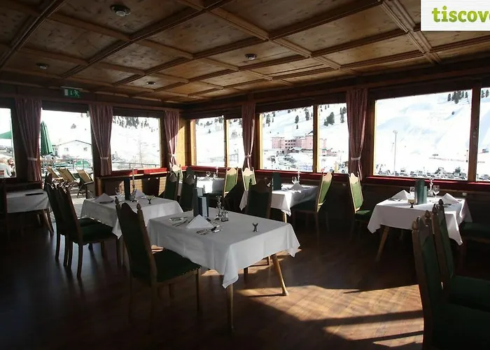 Jagdschloesschen Hotel